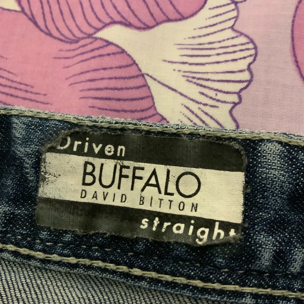 Like New Buffalo David Bitton Driven Distressed D… - image 6